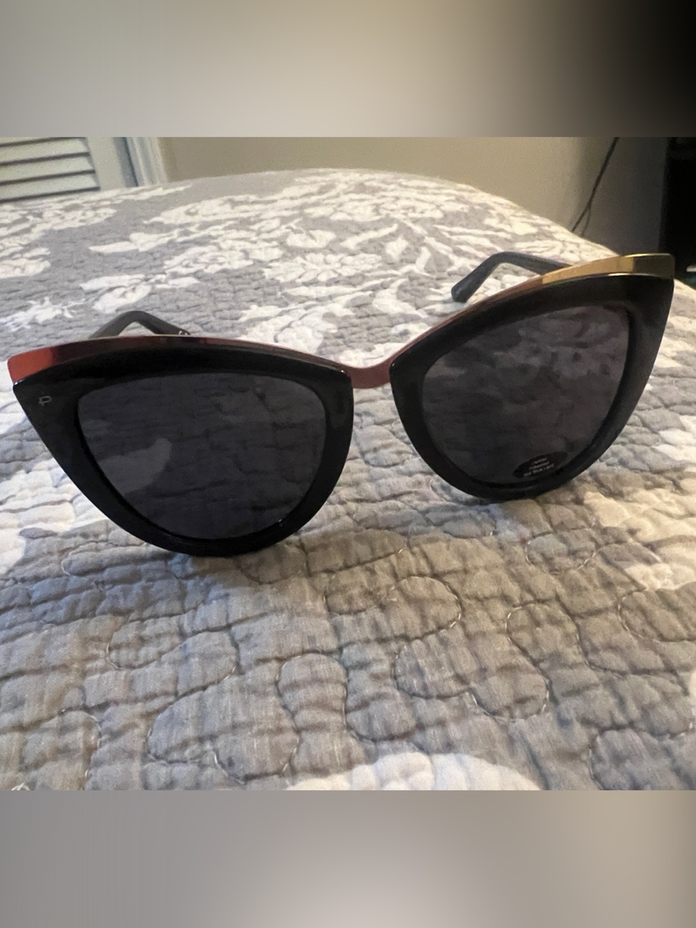Privé Revaux Eyewear. Stylish Cat-Eye Sunglasses in Black — Women's Shades